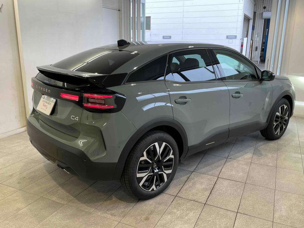 先日ご紹介させていただいた 試乗車UPの中古車はご成約いただきました！