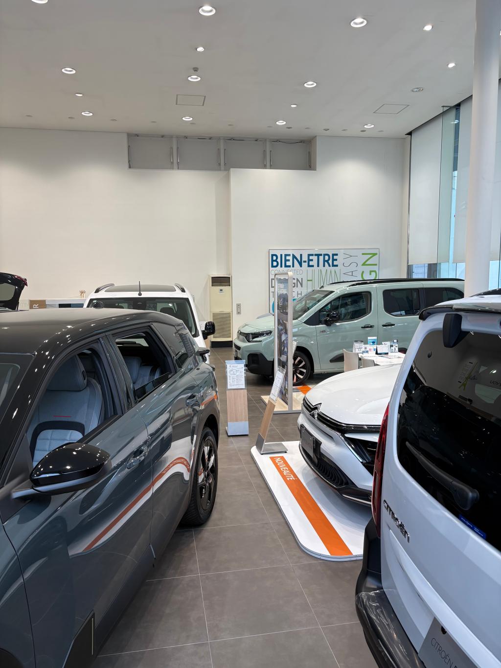 4/29祝日はショールームのみ営業です