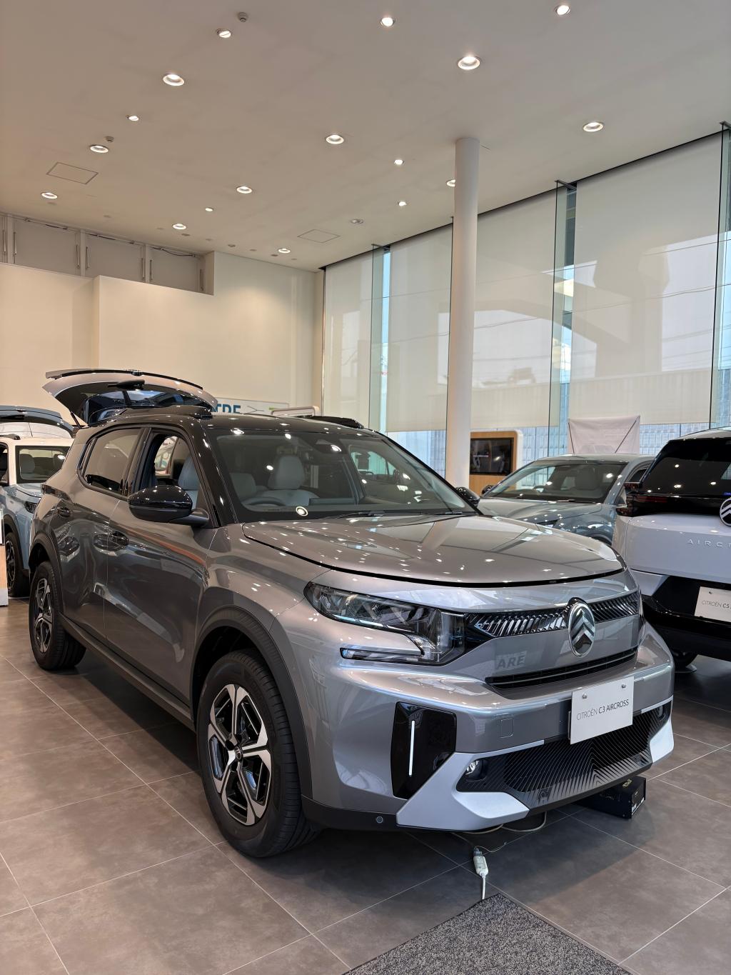 NEW C3 AIRCROSSの後部座席のご紹介です